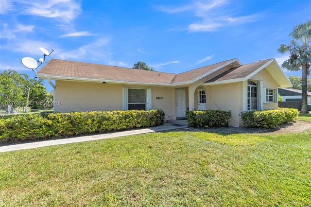 18201 SW 87th Avenue, Palmetto Bay, FL 33157