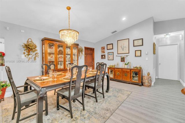 18201 SW 87th Avenue, Palmetto Bay, FL 33157