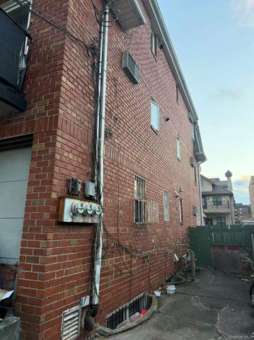 4512 Robinson Street, Flushing, NY 11355
