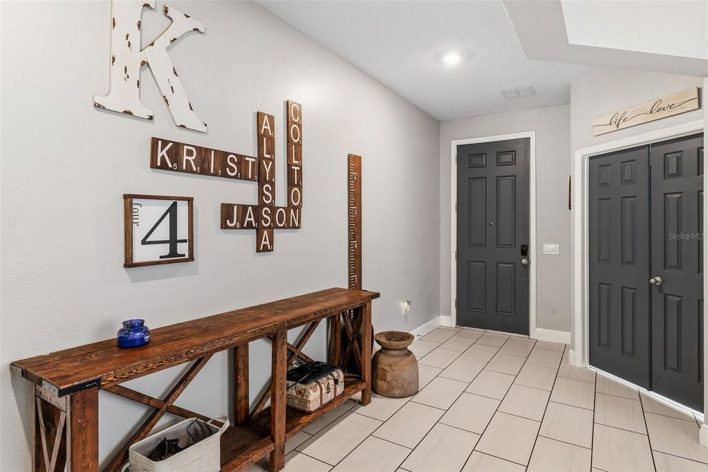 Image 2 of property listing at 3481 MIDDLEBROOK PL, St Cloud, FL 34773