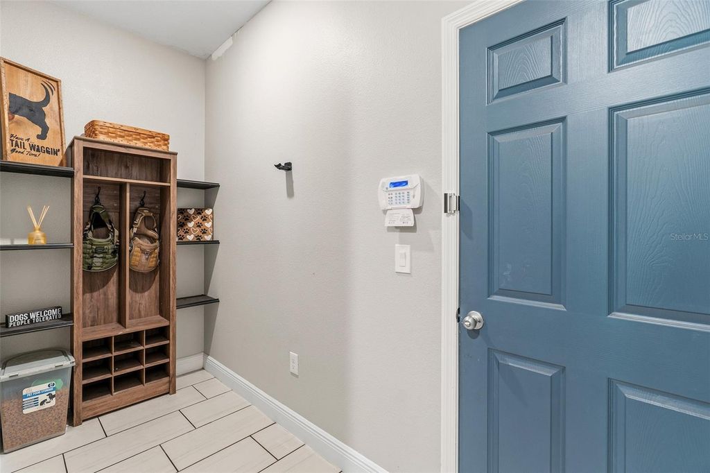 Image 13 of property listing at 3481 MIDDLEBROOK PL, St Cloud, FL 34773