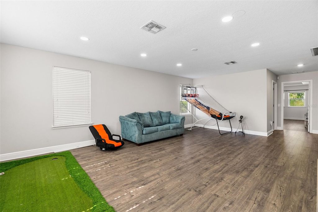 Image 18 of property listing at 3481 MIDDLEBROOK PL, St Cloud, FL 34773