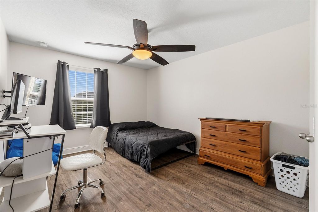 Image 24 of property listing at 3481 MIDDLEBROOK PL, St Cloud, FL 34773