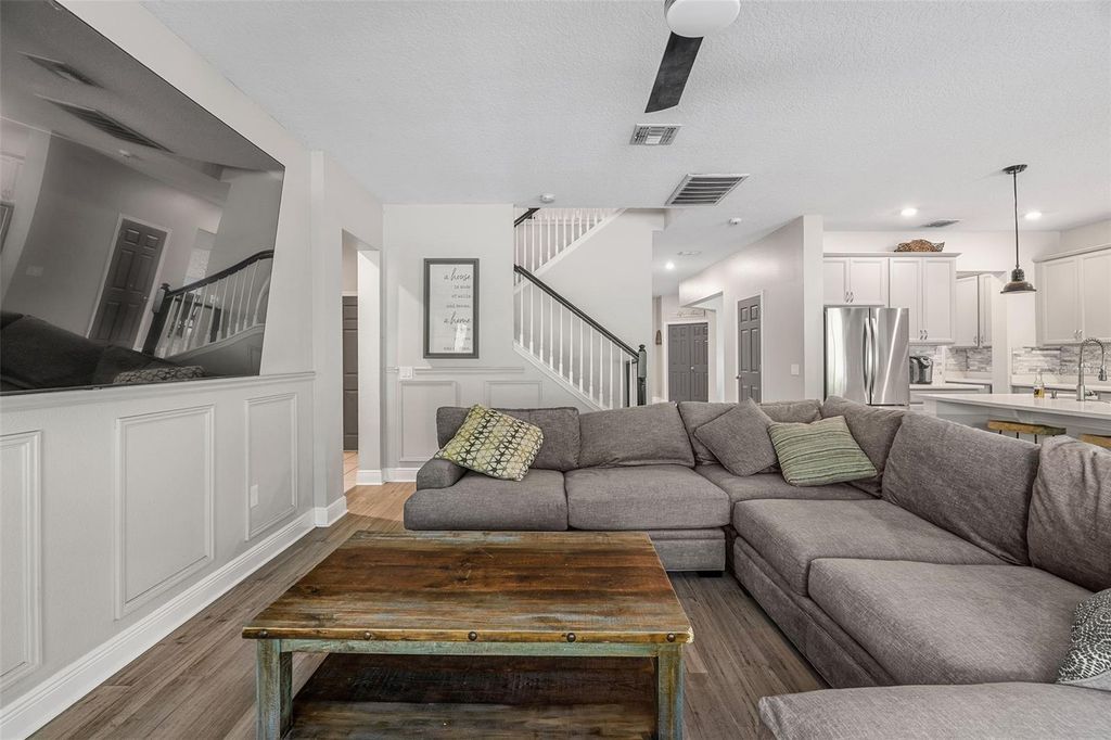 Image 10 of property listing at 3481 MIDDLEBROOK PL, St Cloud, FL 34773