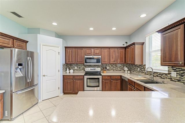 9035 WILLOWBROOK CIRCLE, Bradenton, FL 34212