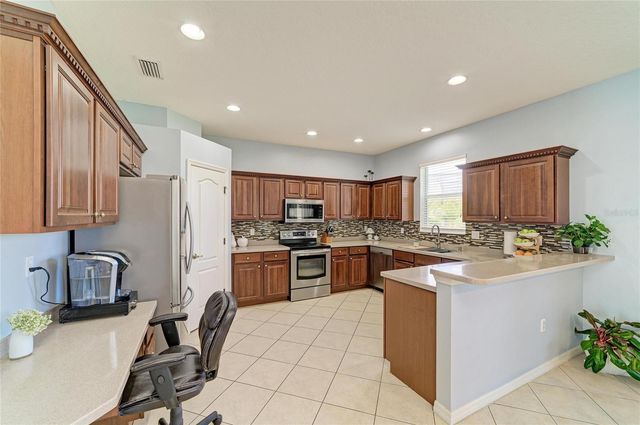 9035 WILLOWBROOK CIRCLE, Bradenton, FL 34212