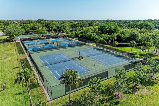 9035 WILLOWBROOK CIRCLE, Bradenton, FL 34212