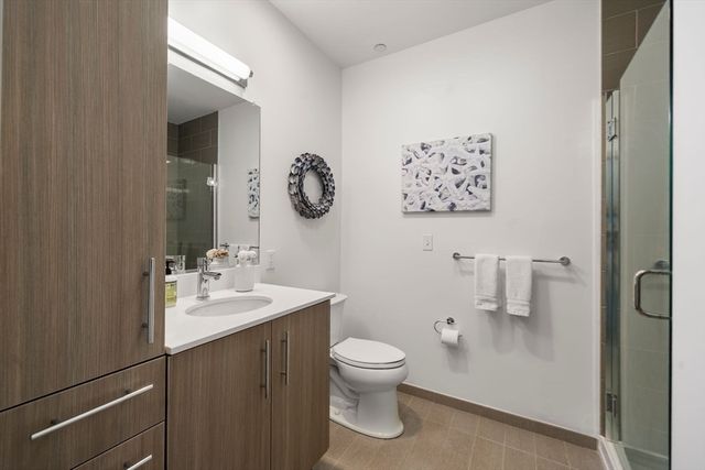 180 Telford St 413, Boston, MA 02135