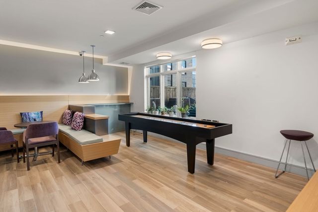 180 Telford St 413, Boston, MA 02135