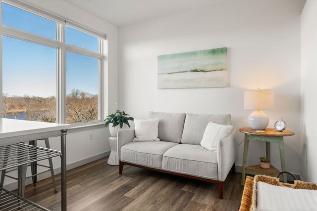 180 Telford St 413, Boston, MA 02135