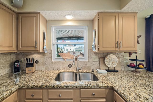 3908 Bridge Harbor Drive, Galveston, TX 77554