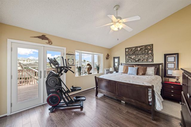 3908 Bridge Harbor Drive, Galveston, TX 77554