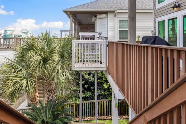 3908 Bridge Harbor Drive, Galveston, TX 77554