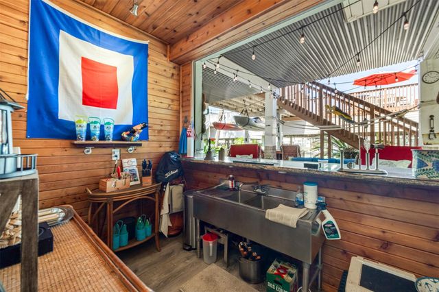 3908 Bridge Harbor Drive, Galveston, TX 77554