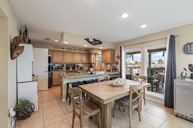 3908 Bridge Harbor Drive, Galveston, TX 77554