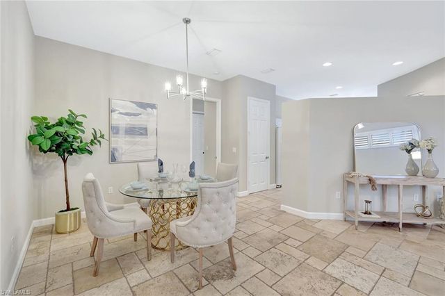 6119 Manchester PL, Naples, FL 34110