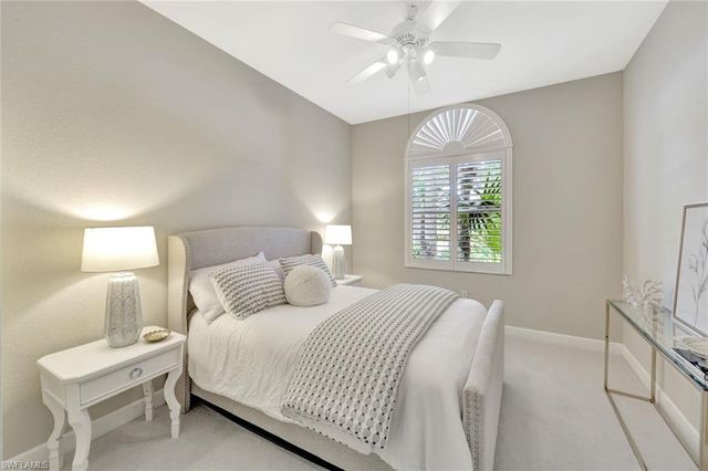 6119 Manchester PL, Naples, FL 34110