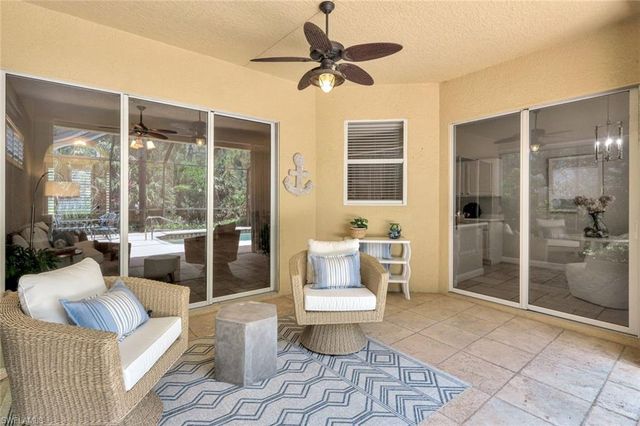 6119 Manchester PL, Naples, FL 34110