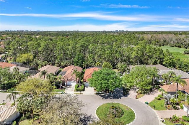 6119 Manchester PL, Naples, FL 34110