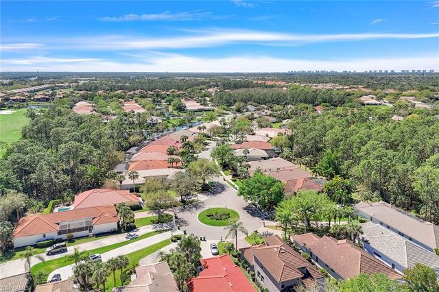 6119 Manchester PL, Naples, FL 34110