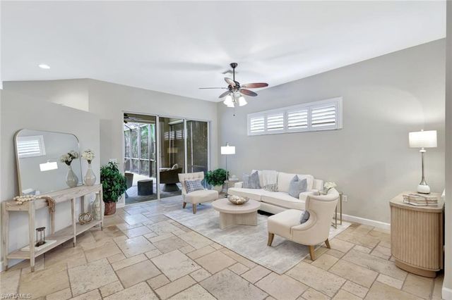 6119 Manchester PL, Naples, FL 34110