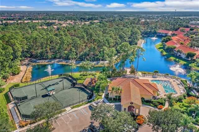 6119 Manchester PL, Naples, FL 34110