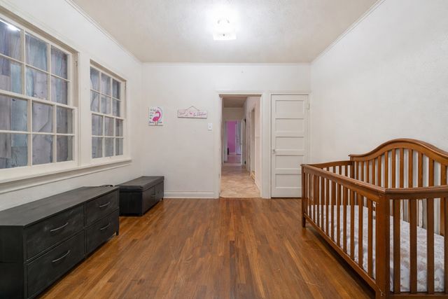 404 S Morris Street, Gainesville, TX 76240