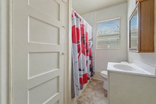 404 S Morris Street, Gainesville, TX 76240