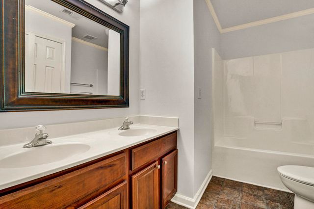 10 Green Bank Lane, Simpsonville, SC 29681