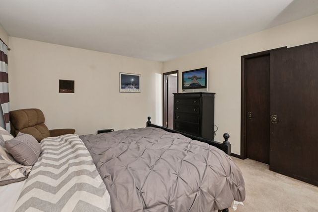 7605 Banks Street, Justice, IL 60458