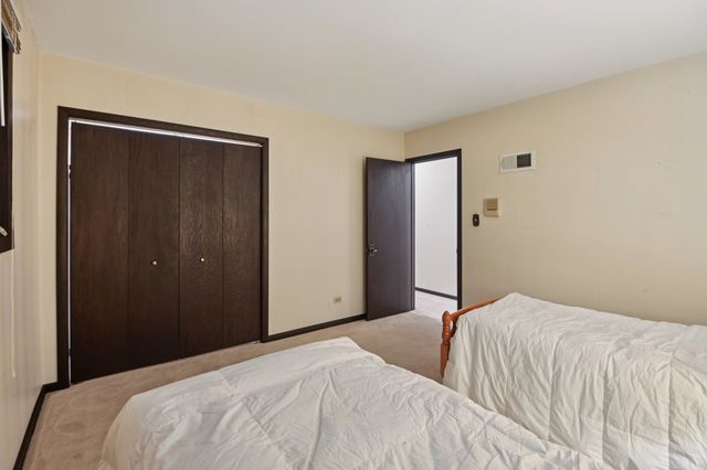 7605 Banks Street, Justice, IL 60458