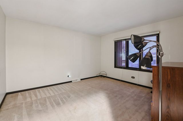 7605 Banks Street, Justice, IL 60458