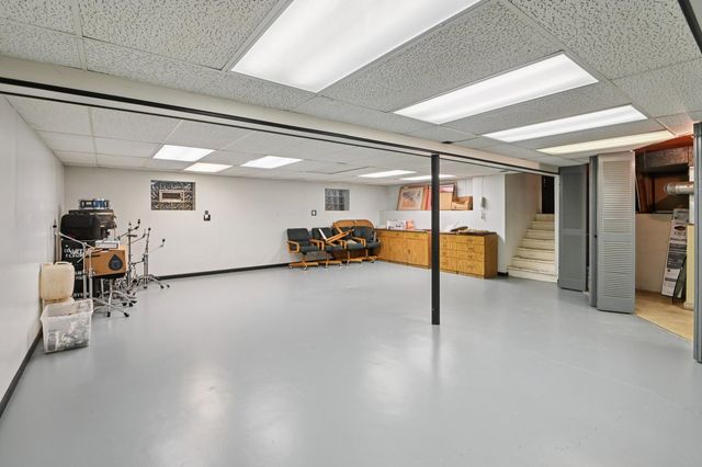 7605 Banks Street, Justice, IL 60458