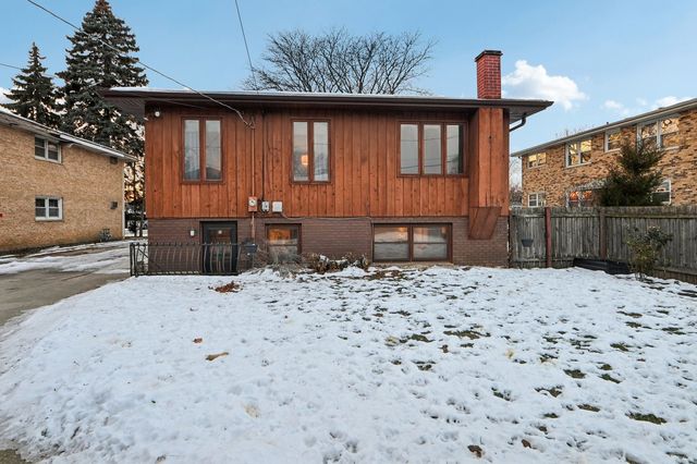 7605 Banks Street, Justice, IL 60458