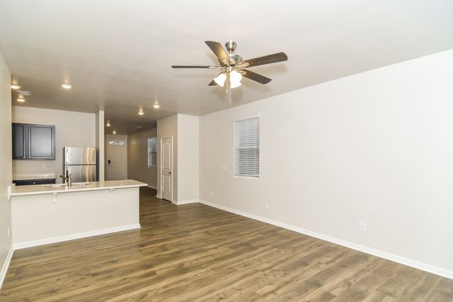 1072 Pepper Stone Dr, Lebanon, TN 37087