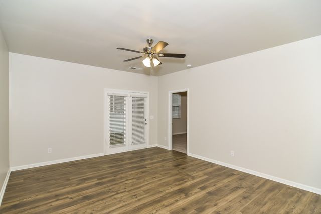 1072 Pepper Stone Dr, Lebanon, TN 37087