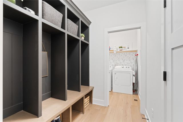 14737 Stonecrop Drive, Urbandale, IA 50323