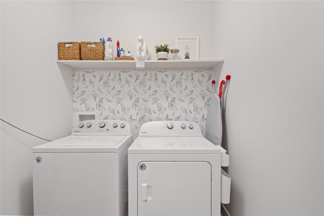 14737 Stonecrop Drive, Urbandale, IA 50323