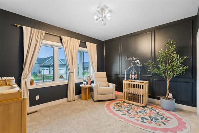 14737 Stonecrop Drive, Urbandale, IA 50323