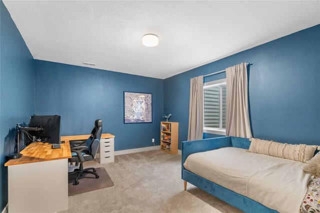 14737 Stonecrop Drive, Urbandale, IA 50323