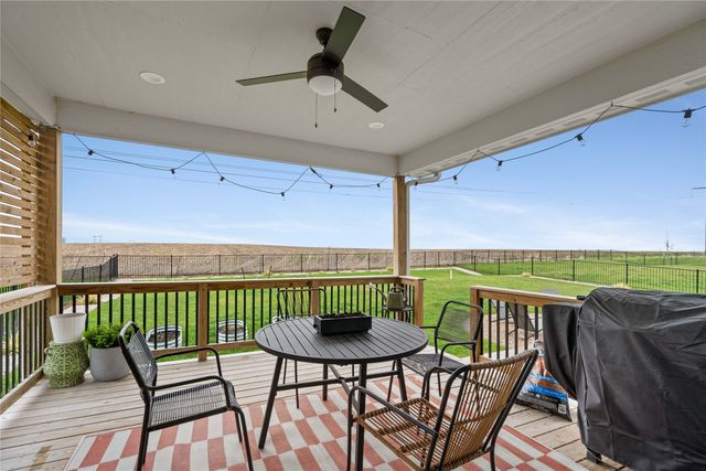 14737 Stonecrop Drive, Urbandale, IA 50323