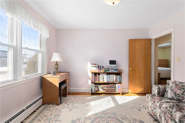 106 Wannamoisett Road, East Providence, RI 02914