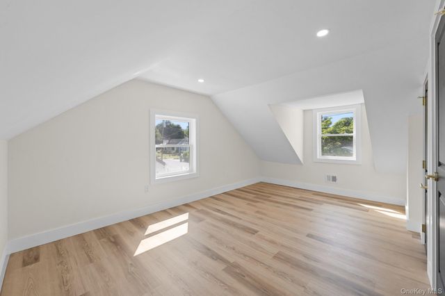 86 E 13th Street, South Huntington, NY 11746