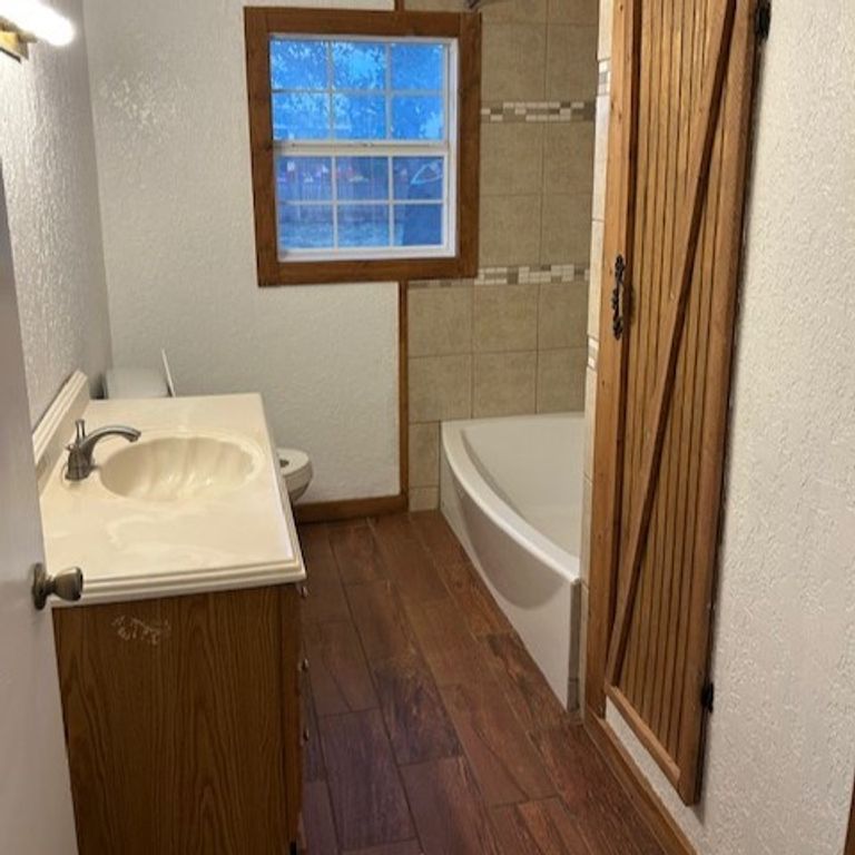Image 12 of property listing at 812 Commerce St, Sterling City, TX 76951
