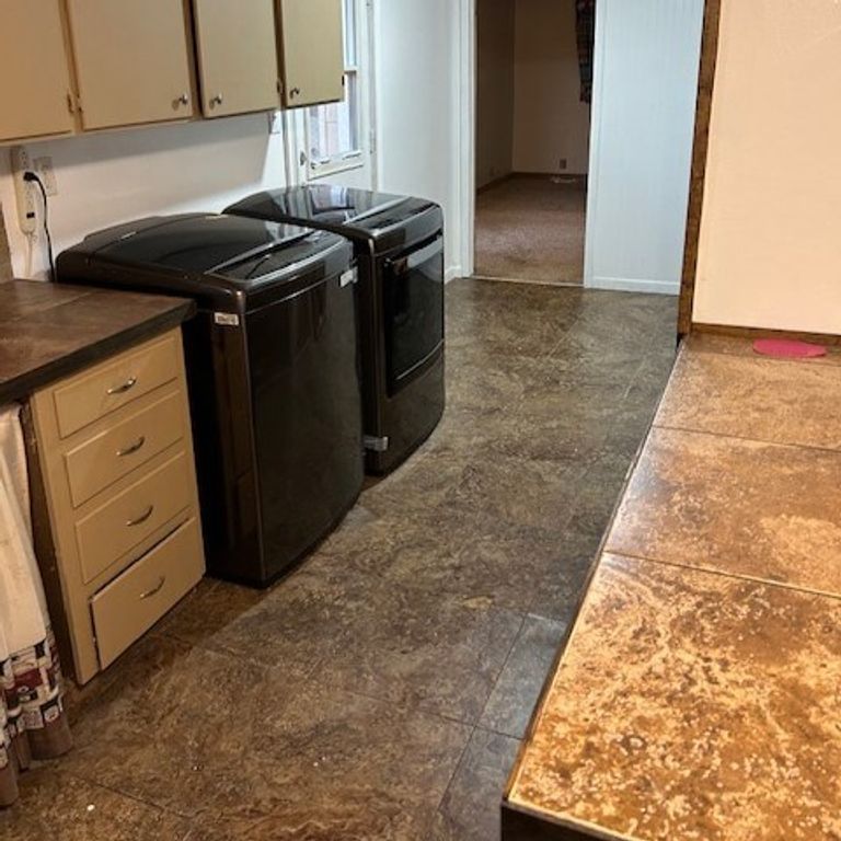 Image 19 of property listing at 812 Commerce St, Sterling City, TX 76951