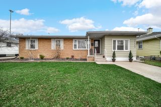 17509 Maple Avenue, Lansing, IL 60438