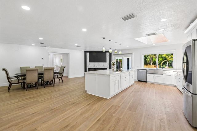 11295 131ST STREET, Largo, FL 33774