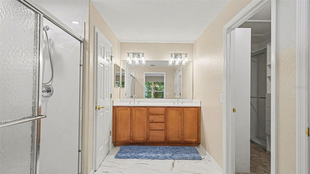 Image 21 of property listing at 13062 SE 89TH CIRCLE, Summerfield, FL 34491