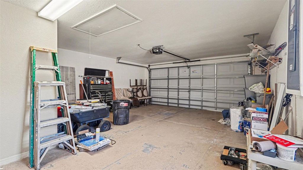 Image 27 of property listing at 13062 SE 89TH CIRCLE, Summerfield, FL 34491