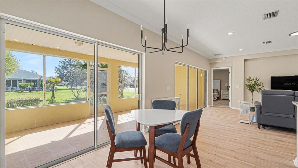 Image 9 of property listing at 13062 SE 89TH CIRCLE, Summerfield, FL 34491